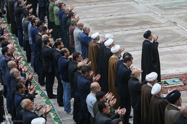 نماز جمعه تهران ۱۲ بهمن در حرم امام خمینی(ره)