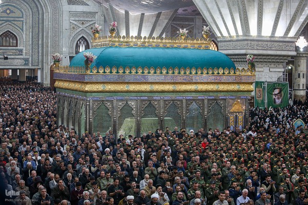 نماز جمعه تهران ۱۲ بهمن در حرم امام خمینی(ره)