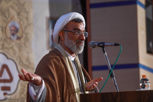 پیش‌همایش نکوداشت ۸۰ جلد تفسیر تسنیم