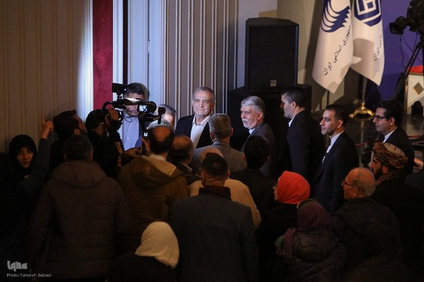 آیین اختتامیه چهل و دومین جایزه کتاب سال جمهوری اسلامی ایران