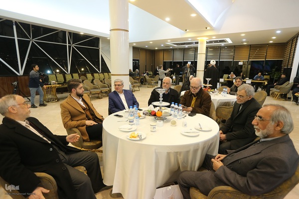 مراسم تجلیل از نفرات برتر مسابقات قرآن در استان تهران