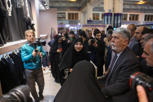 بازدید وزیر فرهنگ و ارشاد از نمایشگاه قرآن