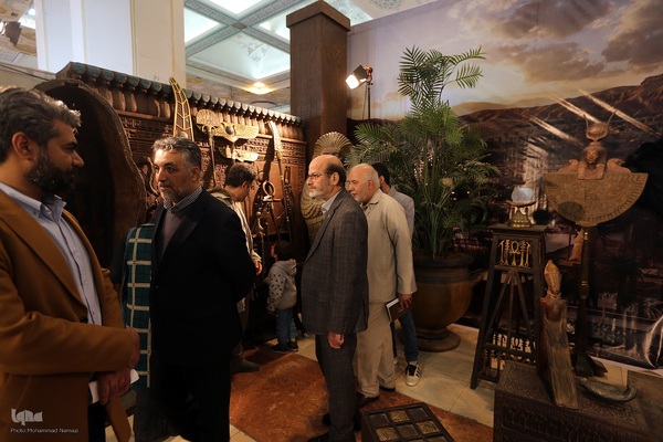 بازدید حسن مسلمی نائینی،‌ رئیس جهاددانشگاهی از نمایشگاه بین‌المللی قرآن کریم 