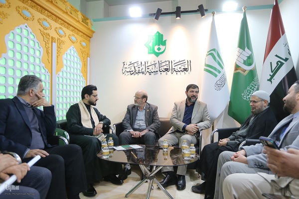 بازدید حسن مسلمی نائینی،‌ رئیس جهاددانشگاهی از نمایشگاه بین‌المللی قرآن کریم 