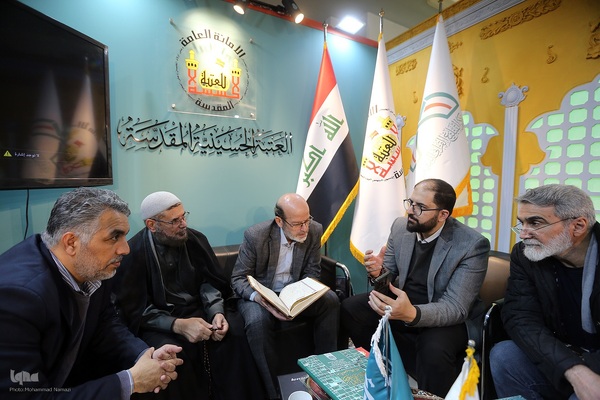 بازدید حسن مسلمی نائینی،‌ رئیس جهاددانشگاهی از نمایشگاه بین‌المللی قرآن کریم 