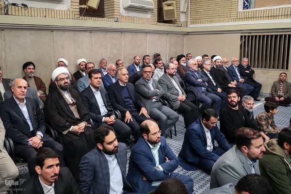 دیدار هزاران نفر از دانشجویان سراسر کشور با رهبر معظم انقلاب