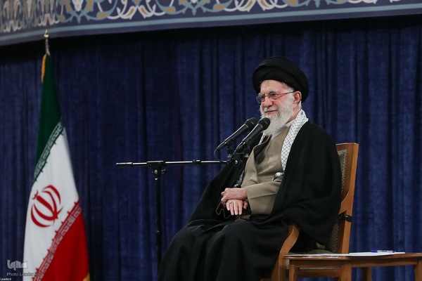 دیدار هزاران نفر از دانشجویان سراسر کشور با رهبر معظم انقلاب