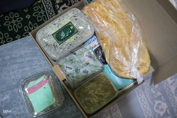 توزیع افطاری در شب میلاد امام حسن مجتبی(ع)