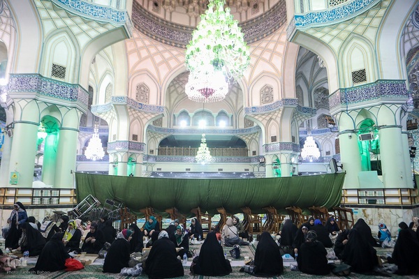 توزیع افطاری در شب میلاد امام حسن مجتبی(ع)