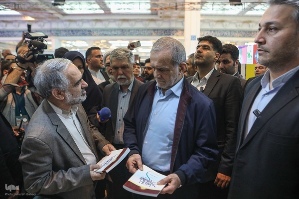 بازدید رئیس جمهور لز نمایشگاه قرآن کریم