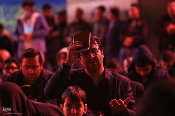 مراسم احیا شب بیست و یکم ماه رمضان در امامزاده صالح (ص)