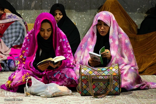 احیای شب بیست و سوم ماه رمضان در اصفهان