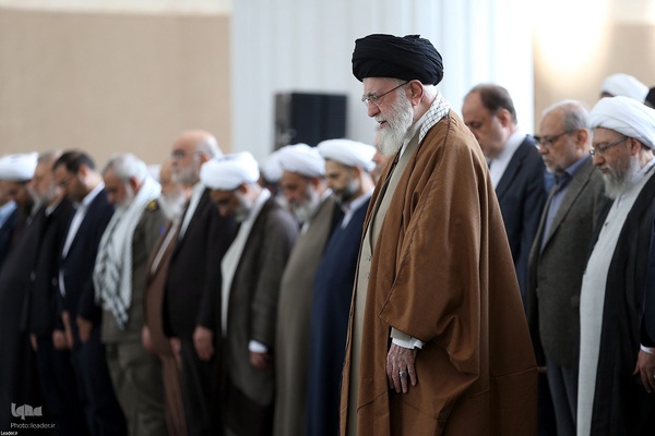 اقامه نماز عید فطر به امامت رهبر معظم انقلاب اسلامی