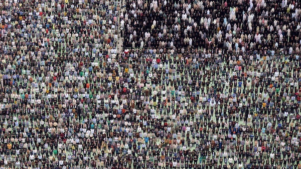 اقامه نماز عید فطر به امامت رهبر معظم انقلاب اسلامی