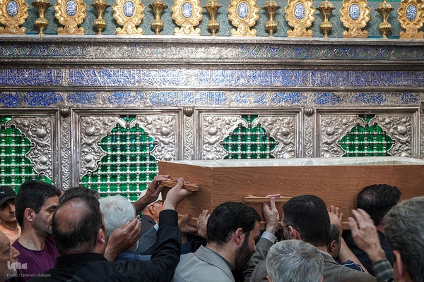 مراسم خاک سپاری خادم‌القرآن عبدالرسول عبایی