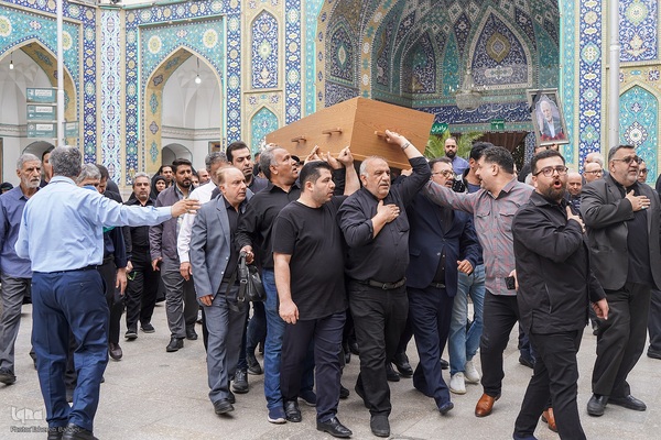 مراسم خاک سپاری خادم‌القرآن عبدالرسول عبایی