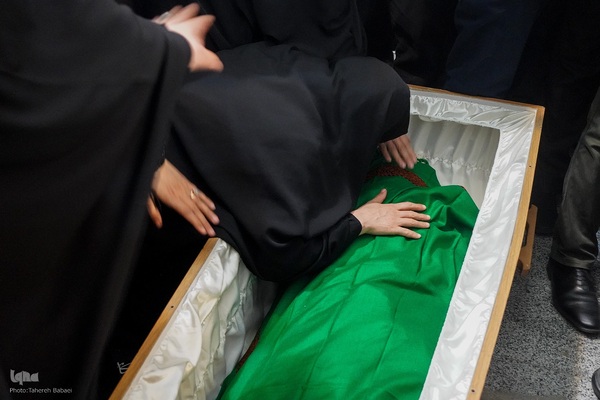 مراسم خاک سپاری خادم‌القرآن عبدالرسول عبایی