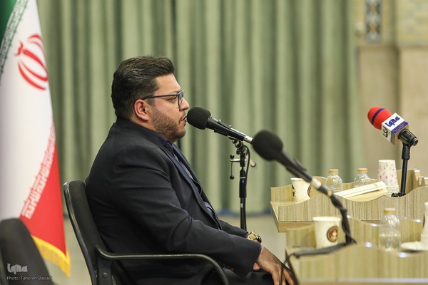 گردهمایی جامعه قرآنی در فراق استاد عبدالرسول عبایی