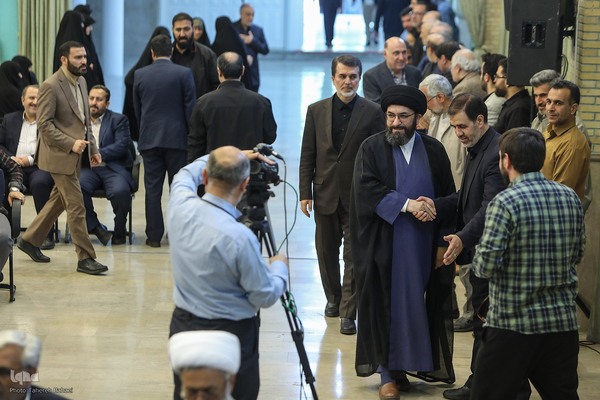 گردهمایی جامعه قرآنی در فراق استاد عبدالرسول عبایی