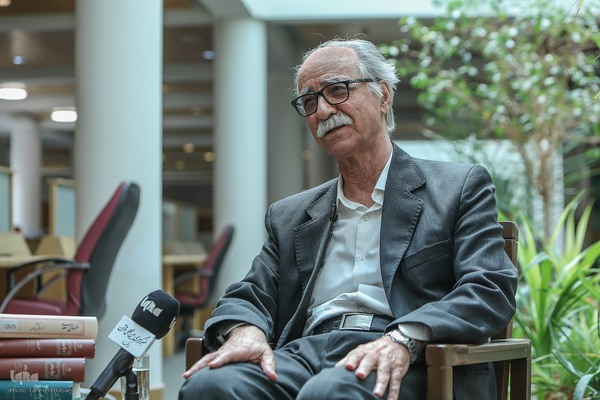 محمود عابدی