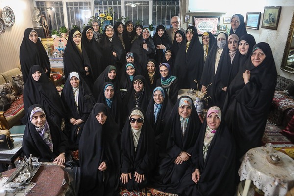 جشن روز معلم در جلسه آموزشی سیدمحسن موسوی‌بلده