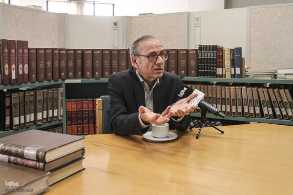 فرامرز حاج منوچهری-مدیرگروه قرآن و حدیث مرکز دایرت المعارف