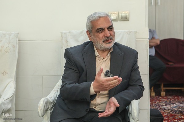 دیدار جامعه قرآنی با خانواده شهید سید جواد محمودی