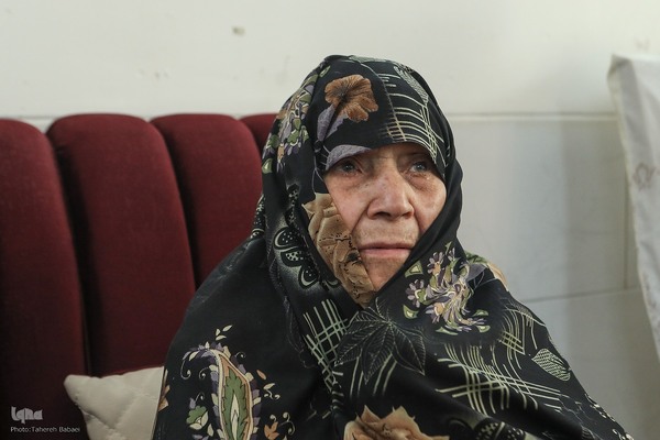 دیدار جامعه قرآنی با خانواده شهید سید جواد محمودی