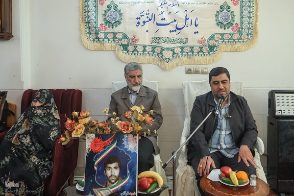 دیدار جامعه قرآنی با خانواده شهید سید جواد محمودی