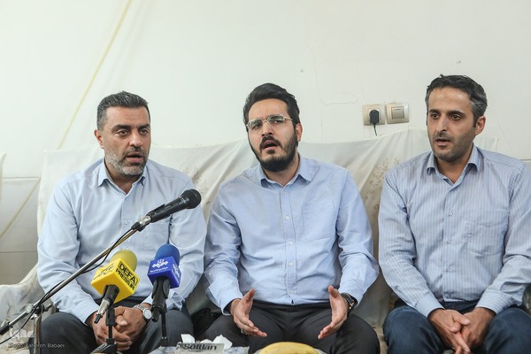 دیدار جامعه قرآنی با خانواده شهید سید جواد محمودی