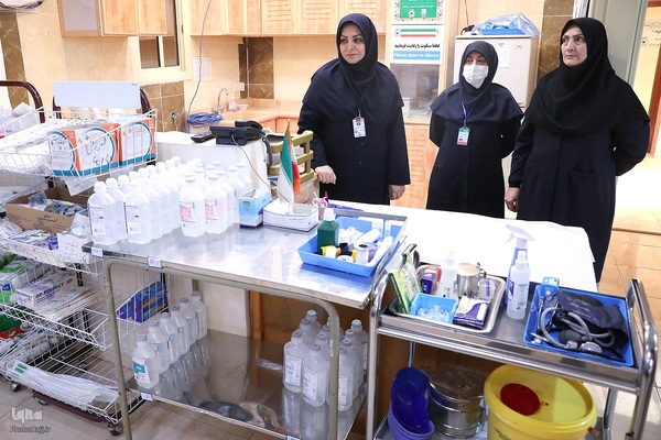 بازدید سرپرست حجاج ایرانی از مرکز پزشکی هلال احمر در مدینه