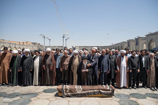 مراسم تشییع محمدحسین حشمت‌پور در حرم رضوی