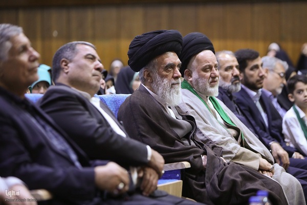 همایش تجلیل از حافظان کانون الزهرا مؤسسه مهد قرآن