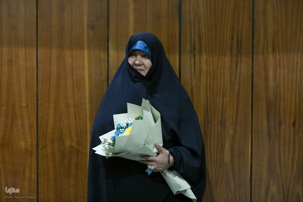 همایش تجلیل از حافظان کانون الزهرا مؤسسه مهد قرآن