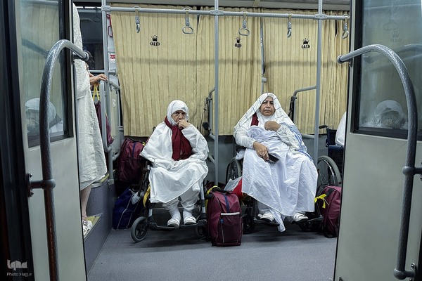 کاروان ویژه جانبازان احرام بستند و عازم بیت الله الحرام شدند