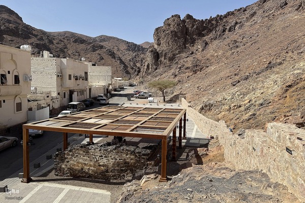 مسجد الفسخ و شکاف کوه اُحد؛ دو یادگار از نبرد احد