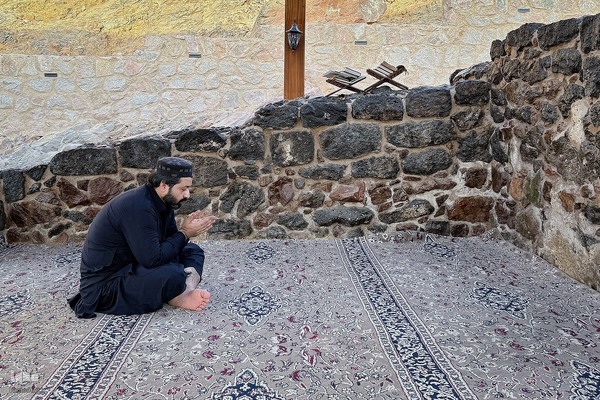 مسجد الفسخ و شکاف کوه اُحد؛ دو یادگار از نبرد احد