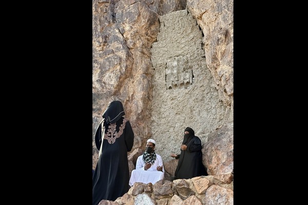 مسجد الفسخ و شکاف کوه اُحد؛ دو یادگار از نبرد احد