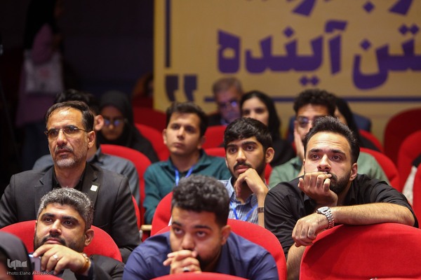 بخش نهایی سیزدهمین دوره مسابقات ملی مناظره دانشجویان ایران