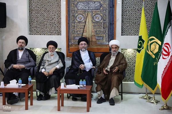 دیدار نمایندگان مراجع عظام تقلید با سرپرست حجاج ایرانی