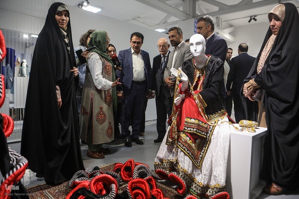 مراسم افتتاحیه نمایشگاه سیزدهمین جشنواره مد و لباس فجر