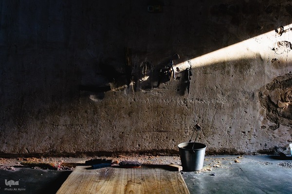 هنر مرمت فرش در قلب بازار اصفهان