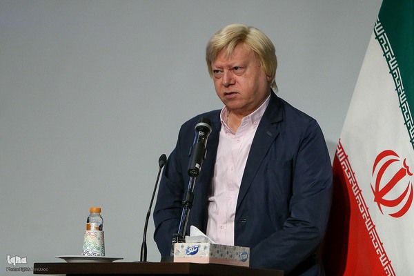 تجلیل از پیش‌کسوتان صنایع دستی در فرهنگستان هنر