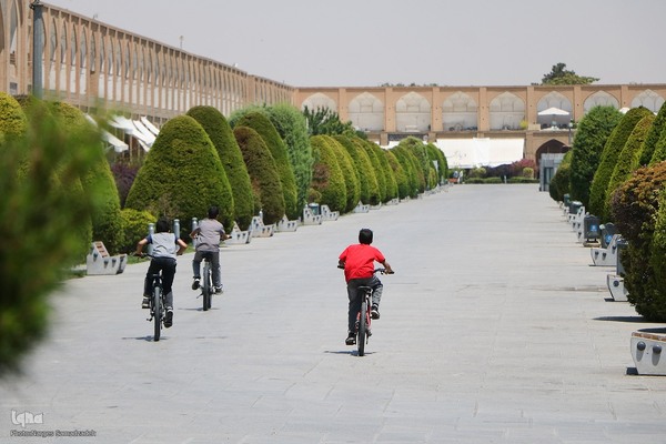 اصفهان در تکاپوی زندگی روزمره