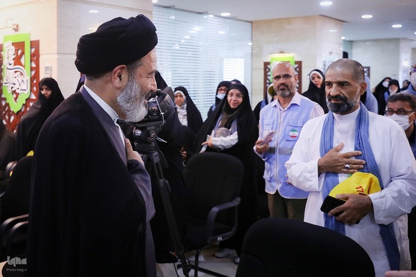 نشست کاروان دانشگاهیان با نماینده ولی فقیه در امور حج و زیارت