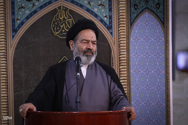 نشست کاروان دانشگاهیان با نماینده ولی فقیه در امور حج و زیارت