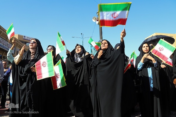 تشییع پیکر شهدای راه وطن در اهواز