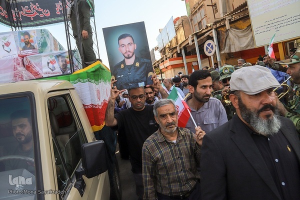 تشییع پیکر شهدای راه وطن در اهواز