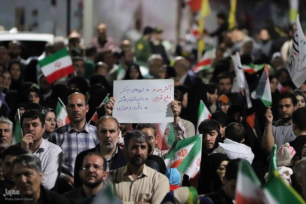 تجمع مردمی حمایت از بشارت فتح در تبریز