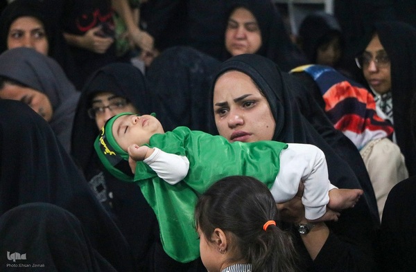 مراسم شیرخوارگان حسینی در یزد